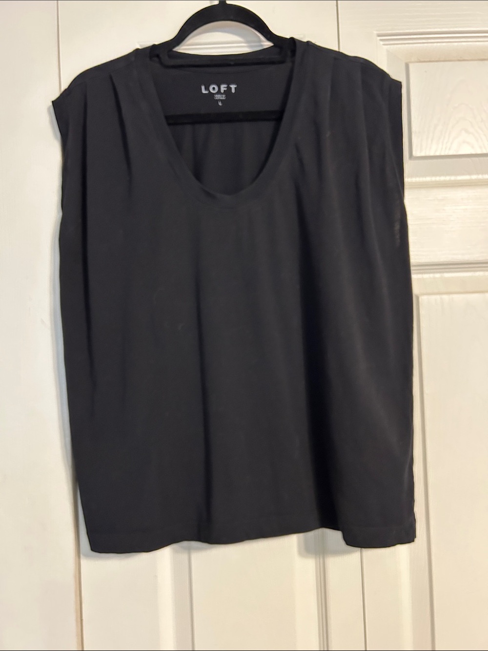ANN TALOR LOFT Black V-Neck Tank Top T-Shirt Sleeveless Cotton Large Basic